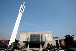 이명박 대통령이 위로 전화, 글쎄?