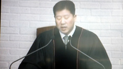 "장로새끼, 목사새끼 다 제명이다"