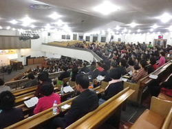 광성교회교육관측, 본당에서 심야 기도회 드려