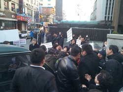 봉천교회, 용역철수시켜야