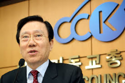 한기총 질서확립위원회, 지속적인 홍재철 목사 제명 시도