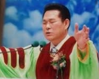 교회와 신앙, 이재록측으로부터 금품수수