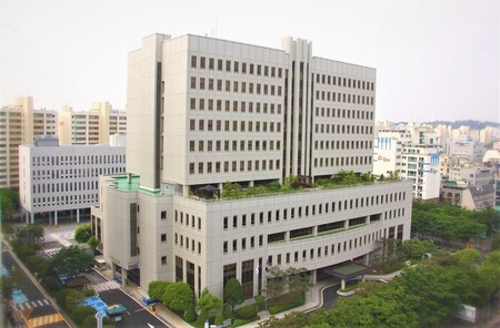 서울남부지법, 성락교회 김성현 목사 징역 1년, 집행유예 2년 선고했다