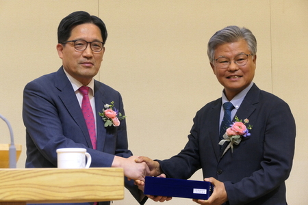 양대식 이사장, ‘예수님의 심장을 가지고 섬기겠습니다’